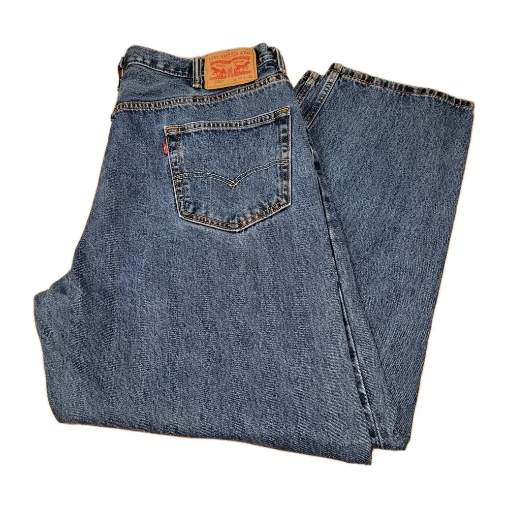 Levi's‎ 550 Men's 42x32 Denim Jeans Medium Wash Blue
